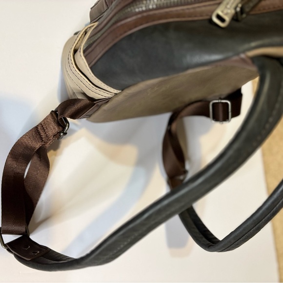 NWOT Loungefly Star Wars Rey Mini Backpack - Picture 7 of 10